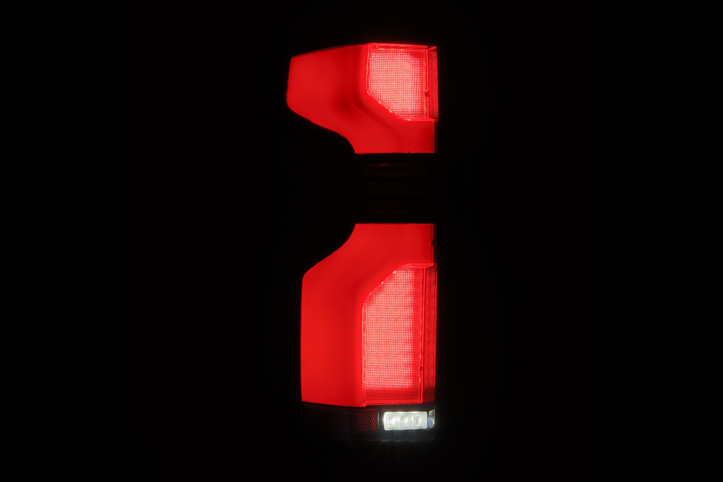 19-24 Chevrolet Silverado Luxx LED Tail Lights photo 3