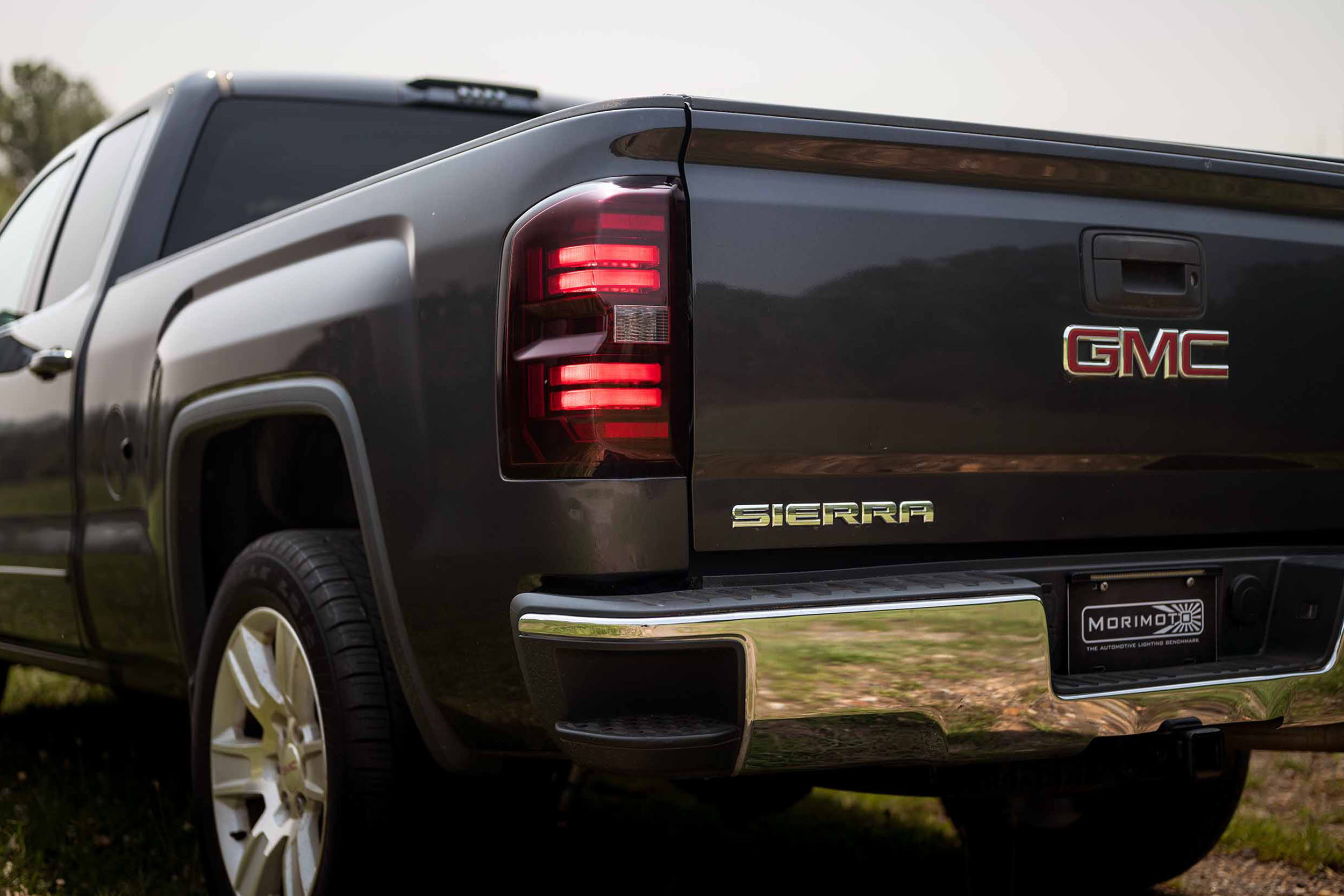 15-19 GMC Sierra 2500HD / 3500HD XB LED Tail Lights (Red) photo 3