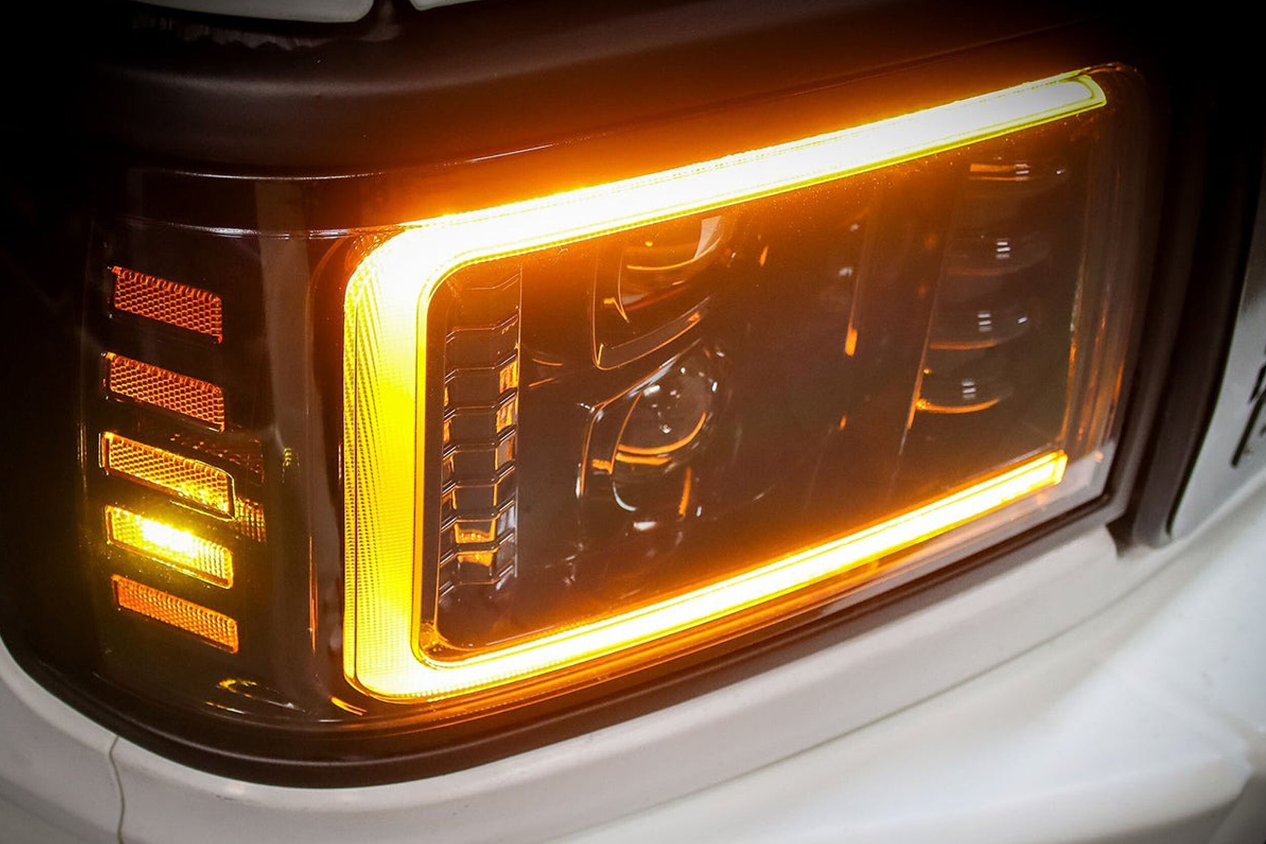92-96 Ford Bronco Luxx Headlights photo 3