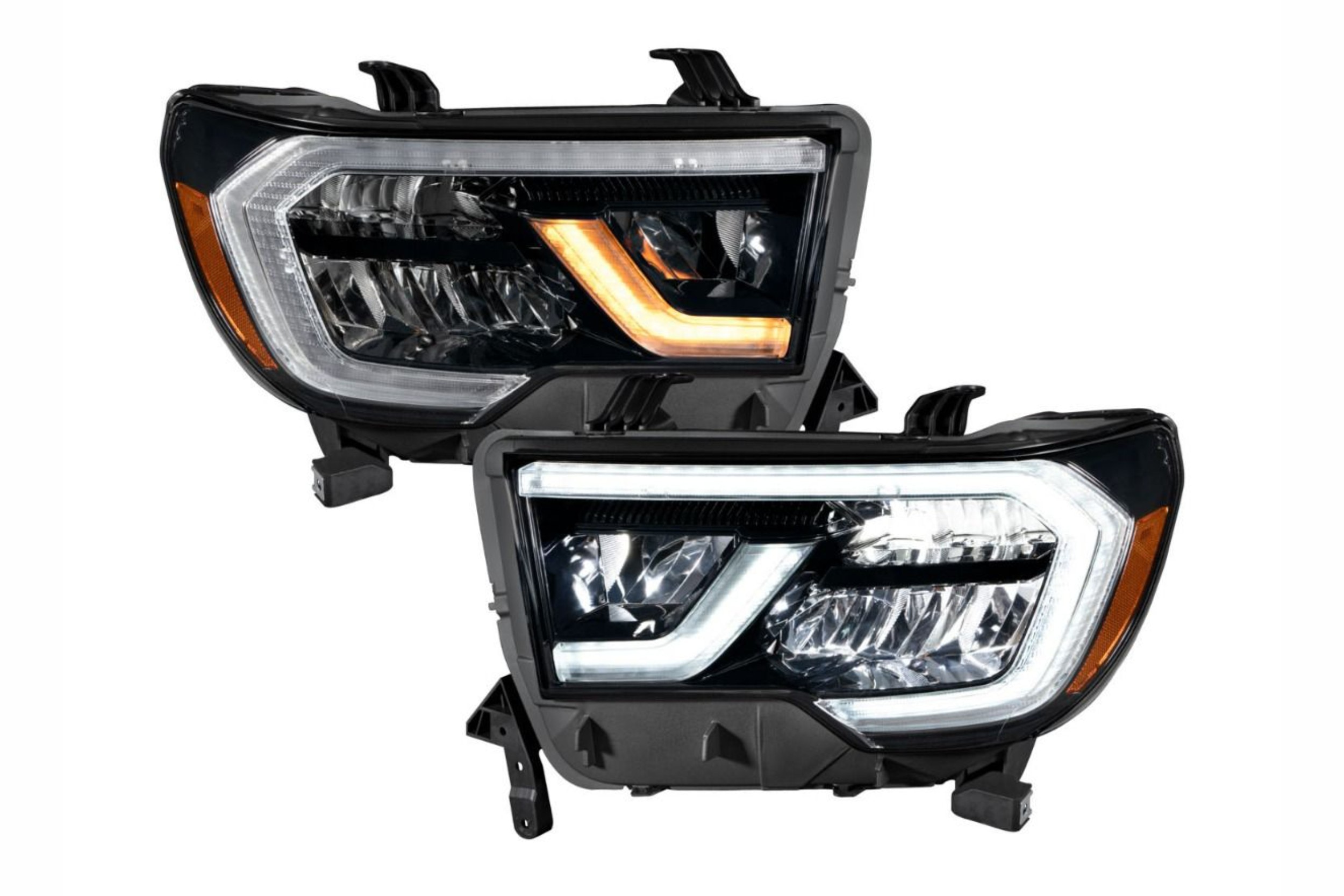 08-17 Toyota Sequoia Reflector Headlights