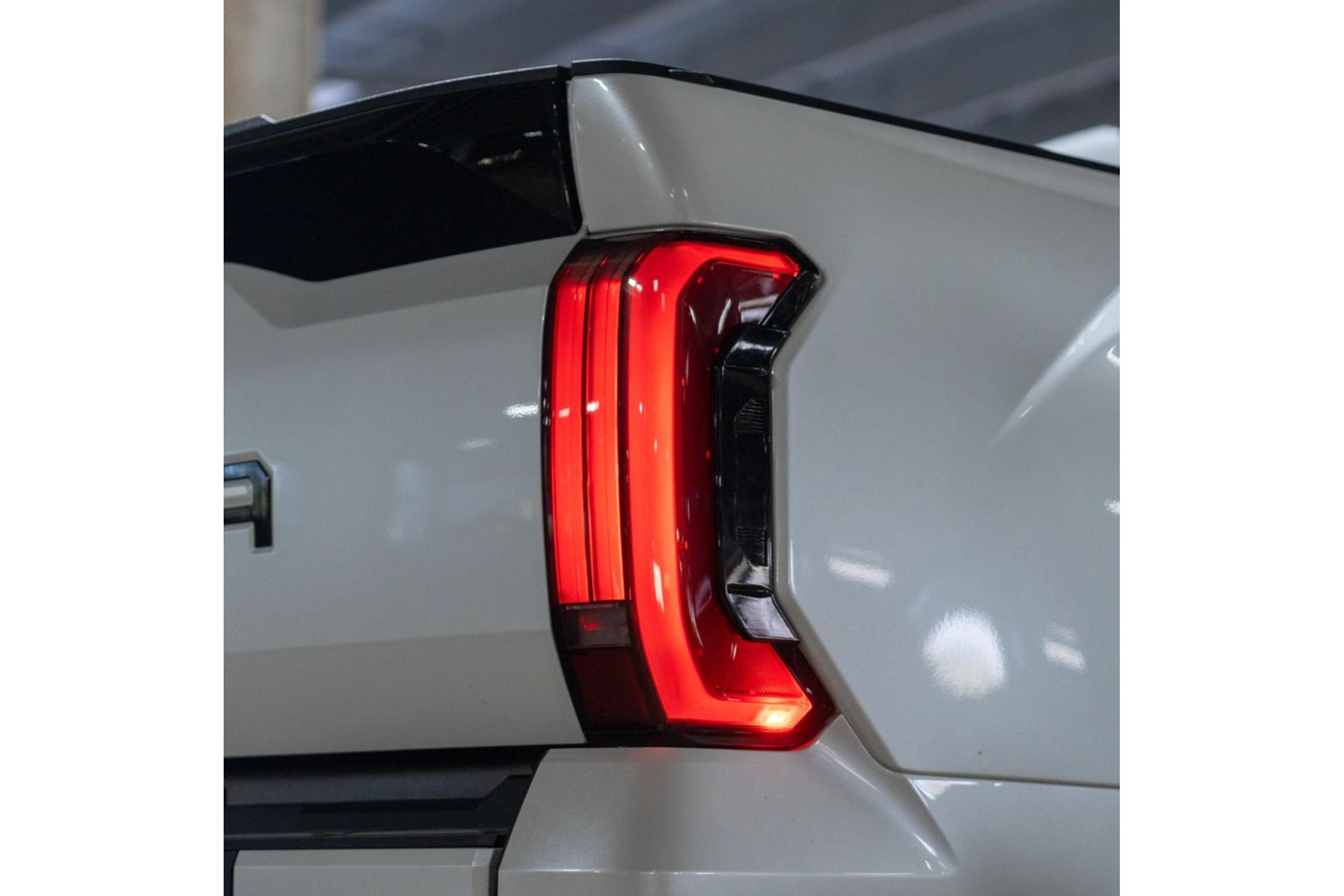 22-26 Toyota Tundra Tail Lights photo 2
