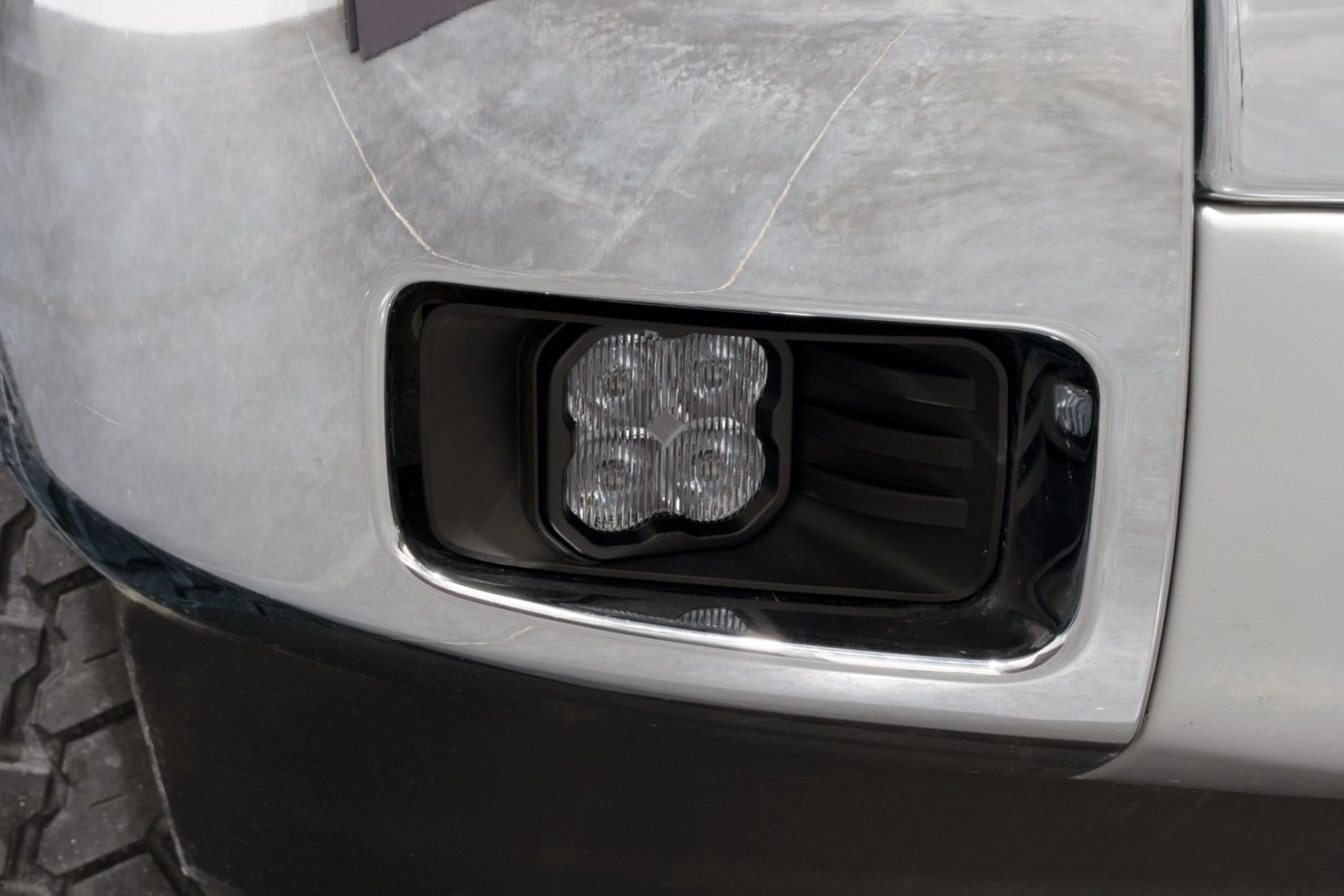07-14 Chevrolet Silverado HD SS3 Fog Lights photo 2