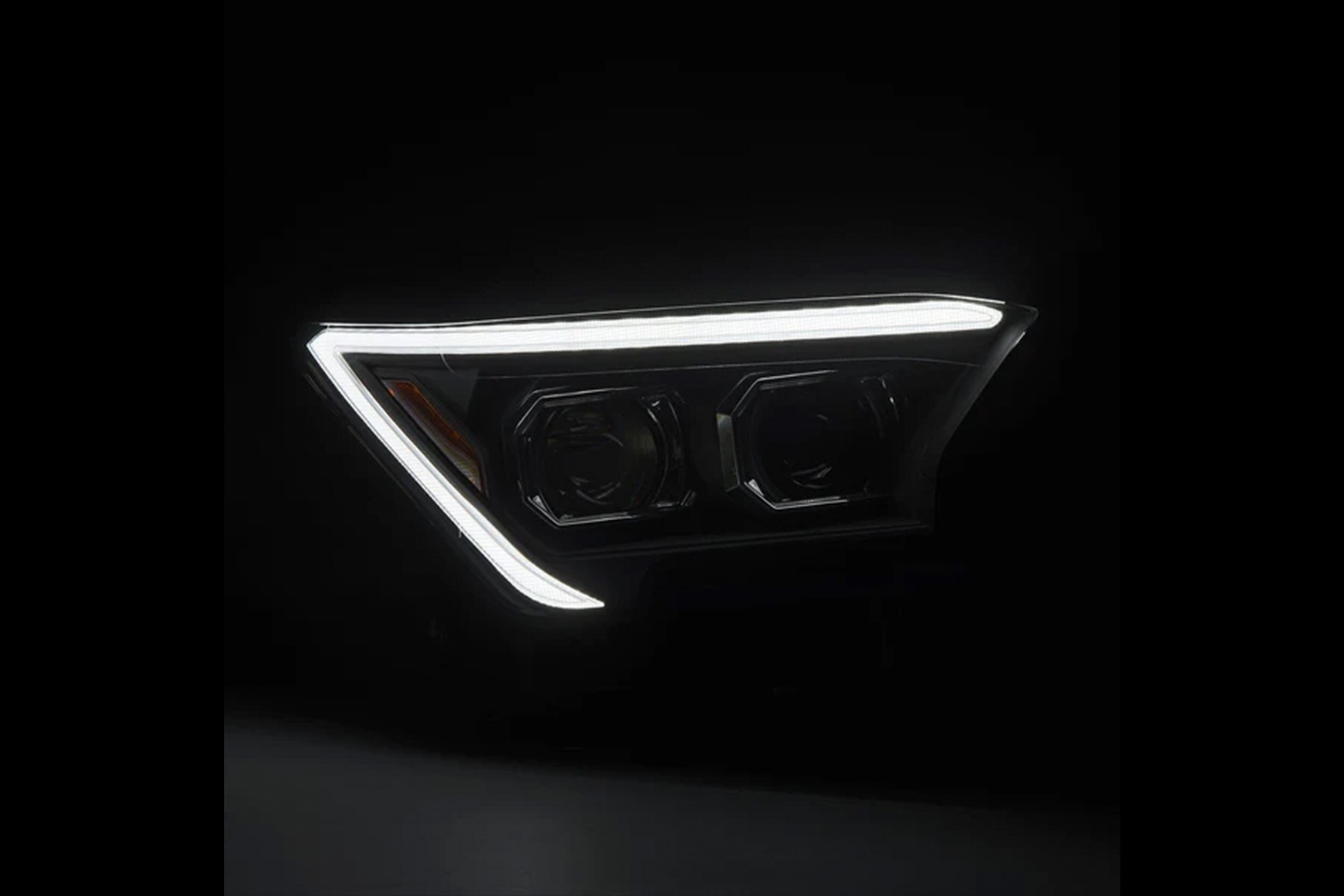 24-26 Toyota Tacoma Luxx LED Headlights photo 2