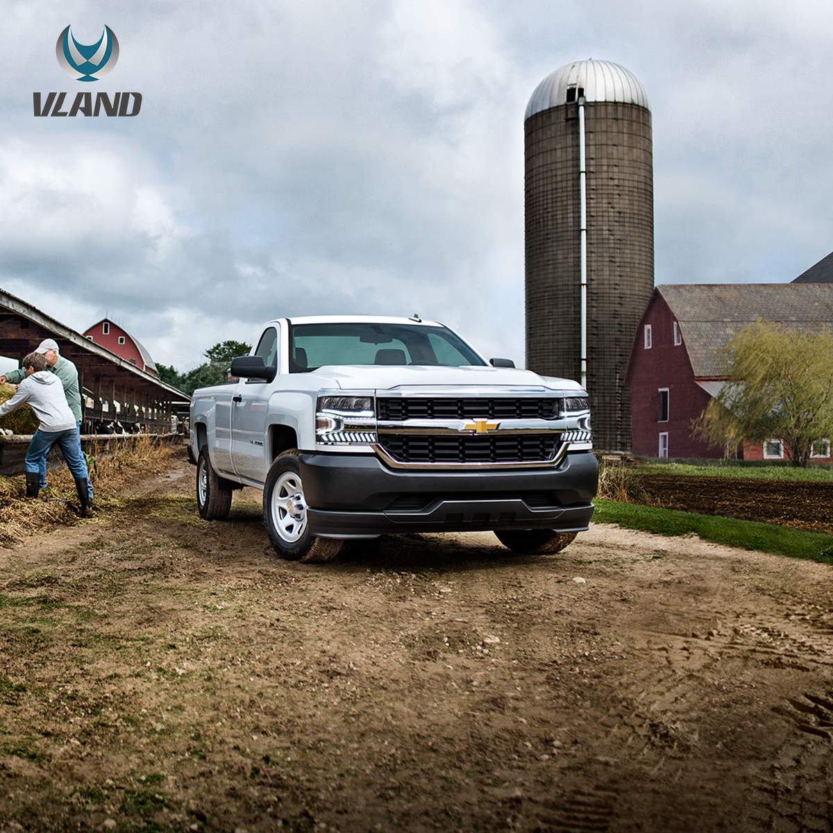 15-18 Chevrolet Silverado 1500: LED Headlights - Chrome/Clear Reflector photo 3