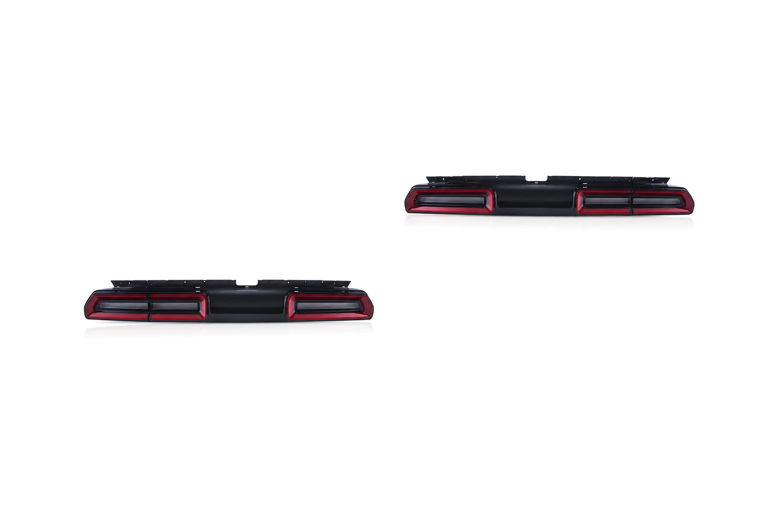08-14 Dodge Challenger: Tail Lights - Red/Clear