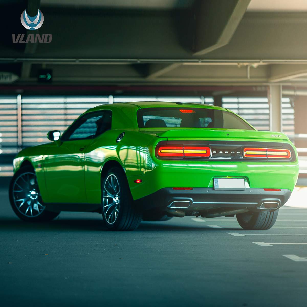 08-14 Dodge Challenger: Tail Lights - Red/Clear/Amber photo 4