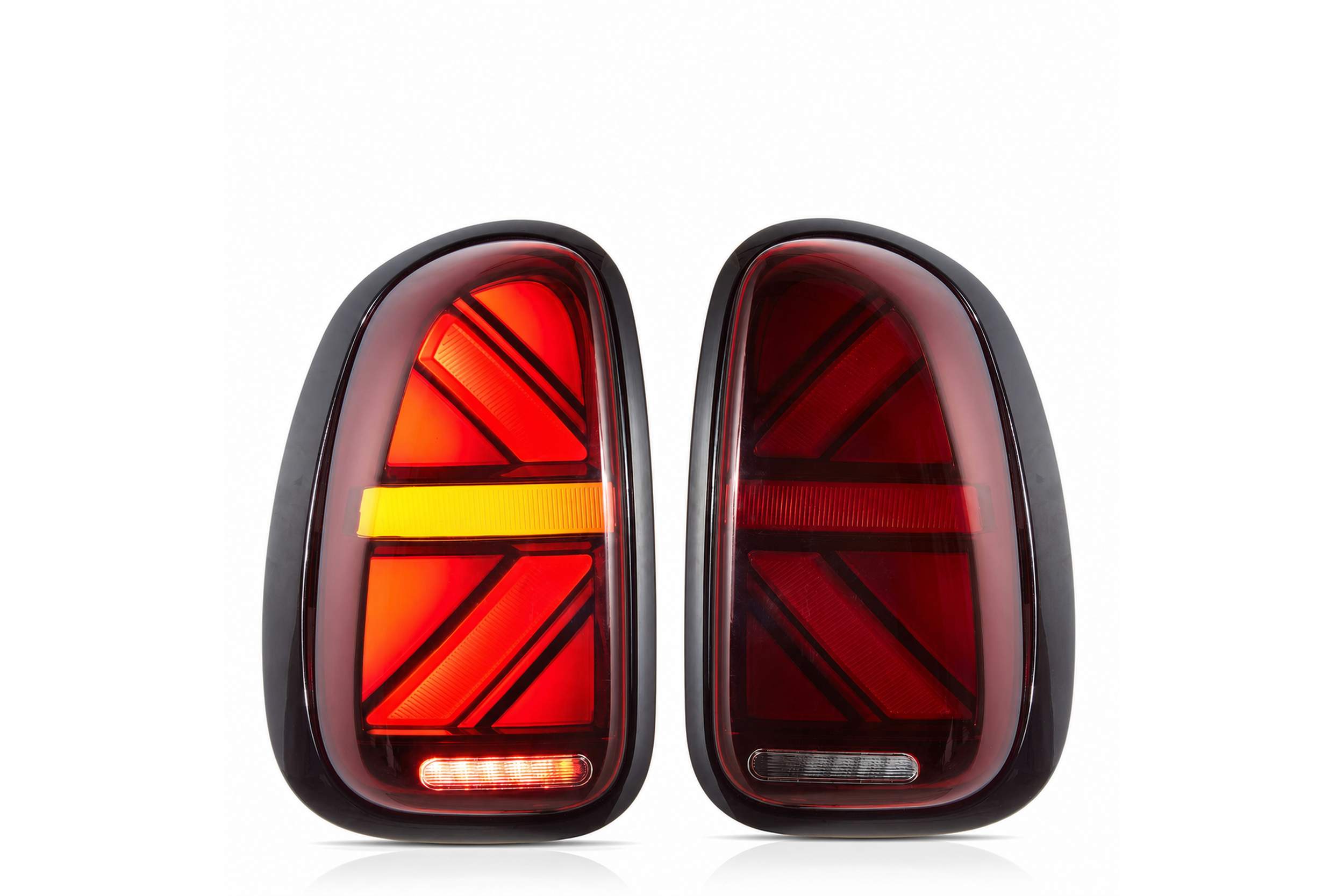 10-16 Mini Countryman: LED Tail Lights - Red/Clear photo 1