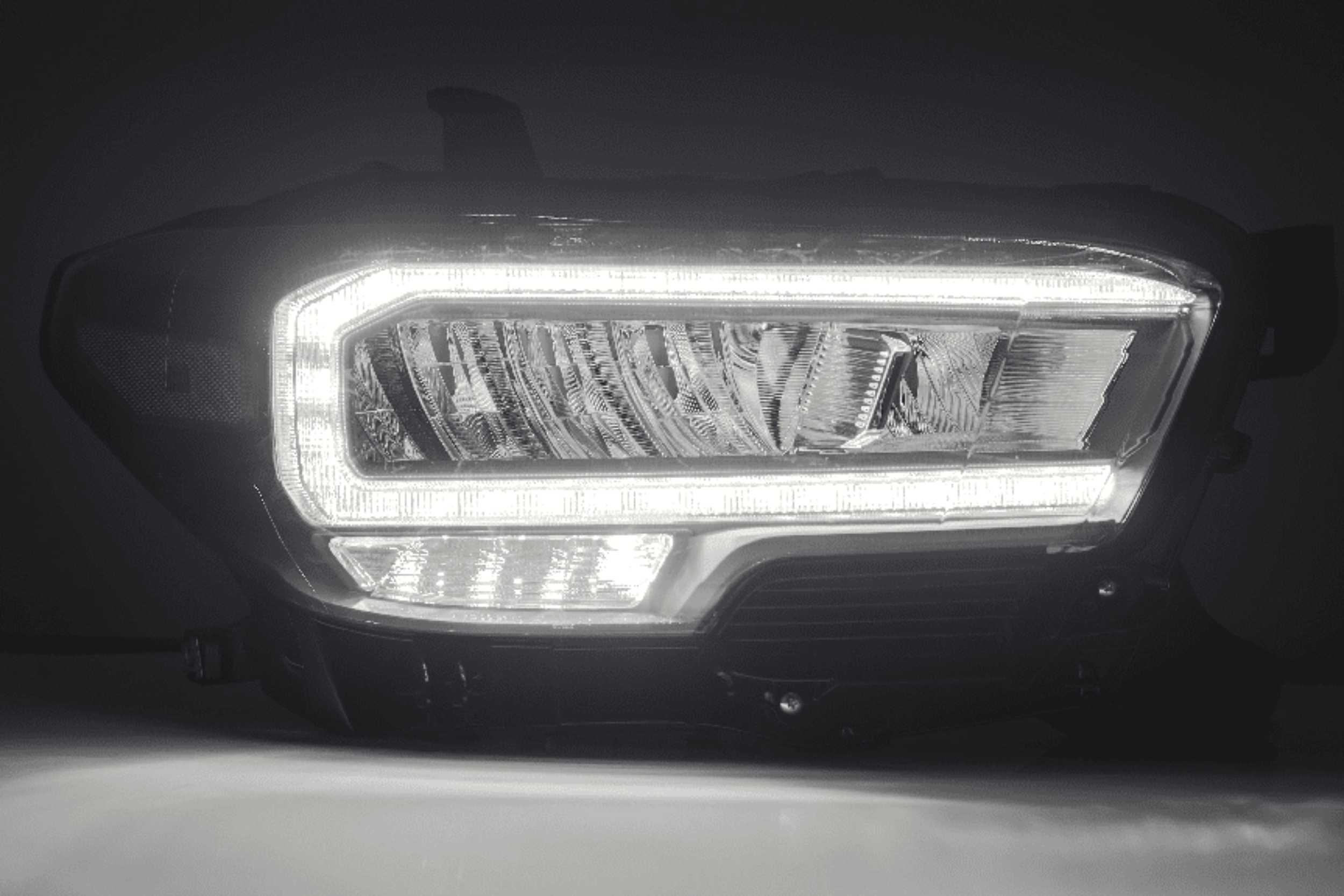 16-23 Toyota Tacoma Luxx OEM Style Headlights photo 3