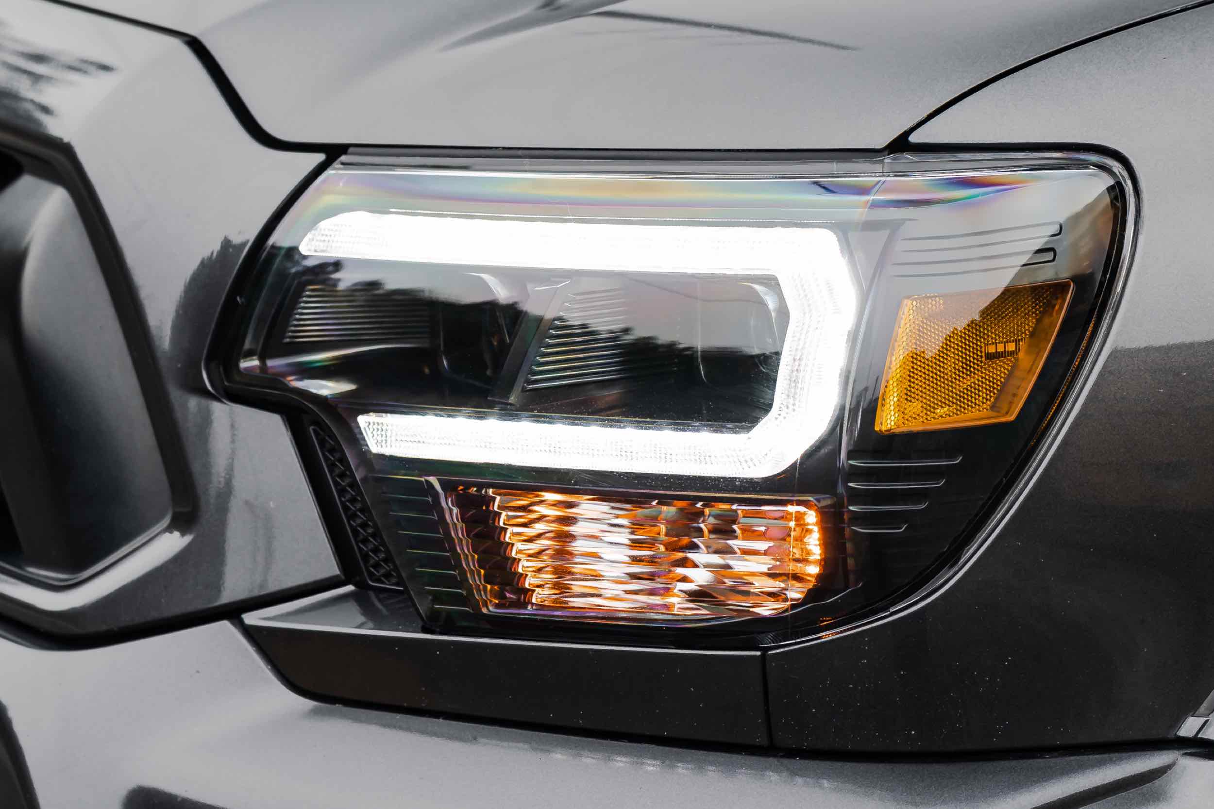 12-15 Toyota Tacoma XB Hybrid LED Headlights photo 2