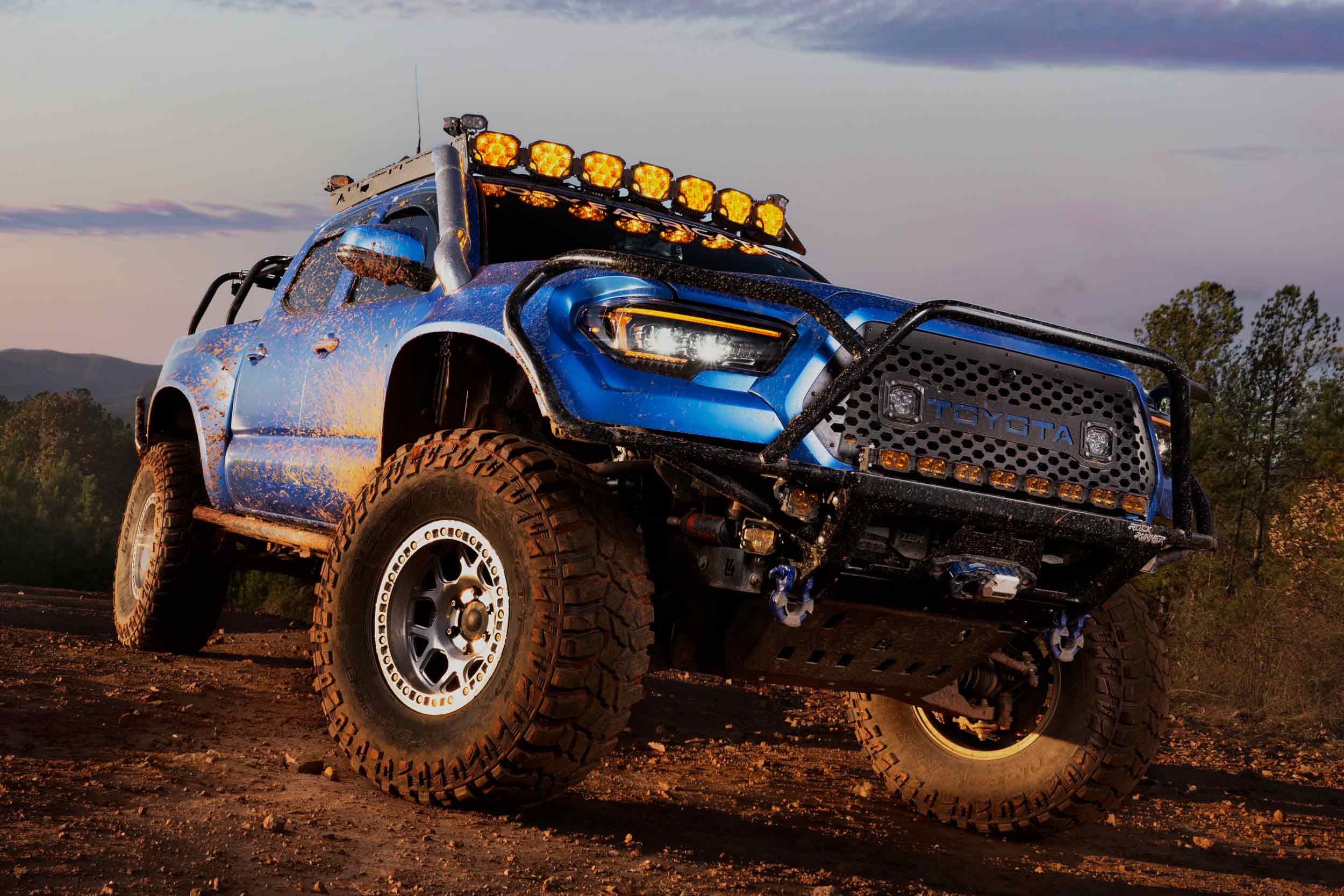 16-23 Toyota Tacoma XB Evo LED Headlights photo 2