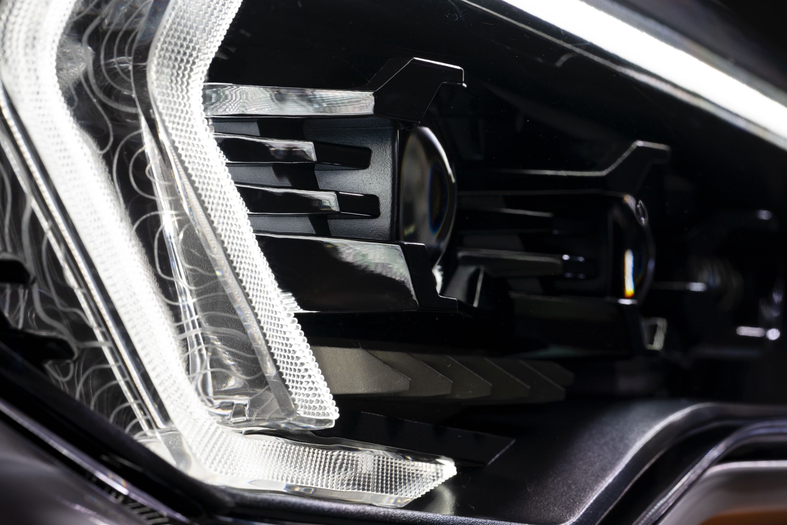 14-24 Toyota 4Runner XB Evo Hybrid LED Headlights photo 3